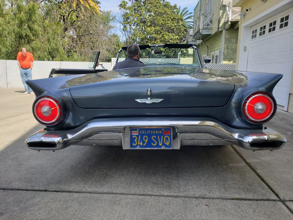 1957 Ford Thunderbird 1st Gen - Image 23 of 31