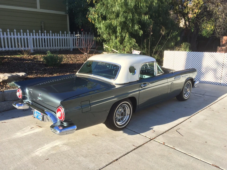 1957 Ford Thunderbird 1st Gen - Image 20 of 31