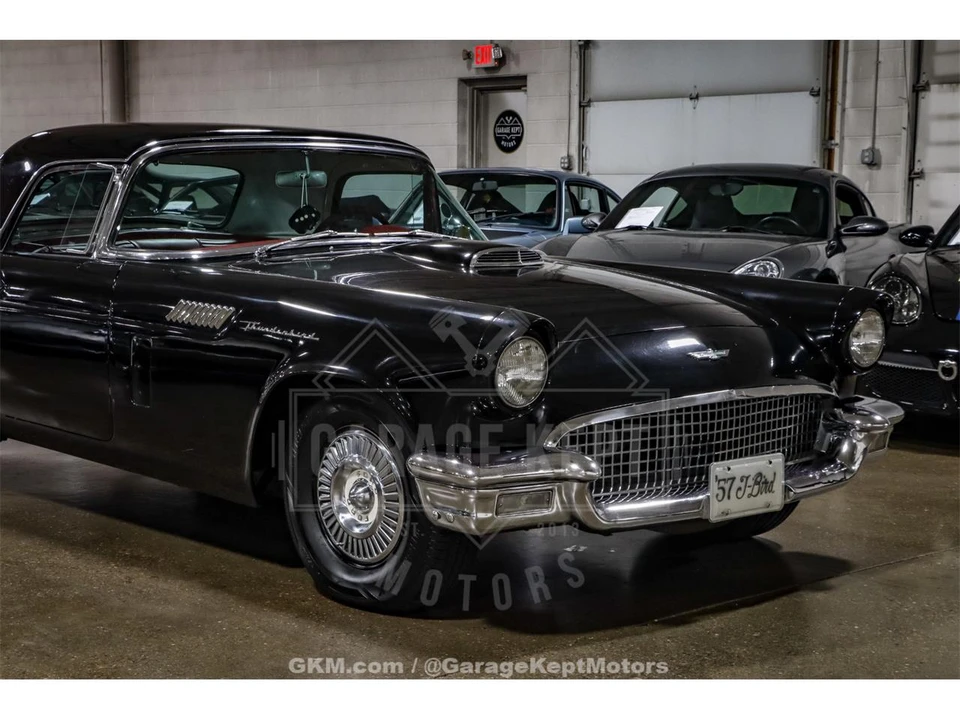 1957 Ford Thunderbird 1st Gen - Image 14 of 31