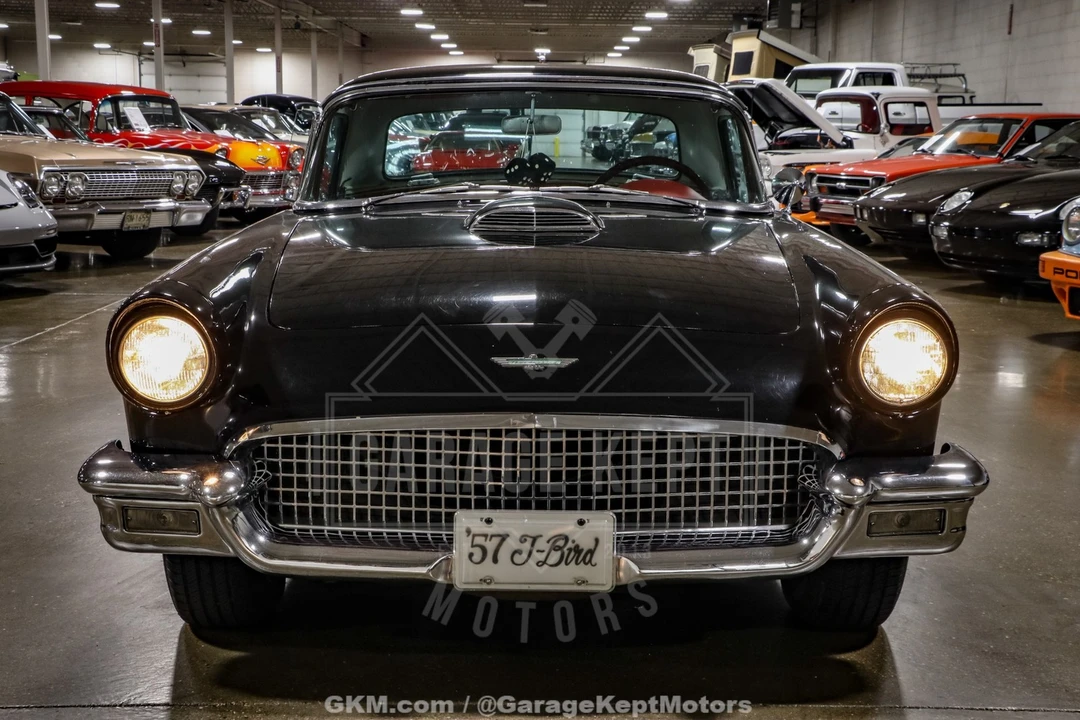 1957 Ford Thunderbird 1st Gen - Image 22 of 31