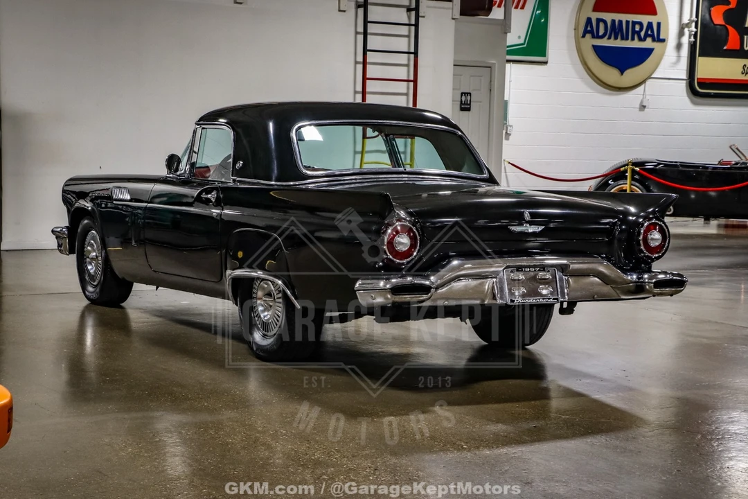 1957 Ford Thunderbird 1st Gen - Image 9 of 31