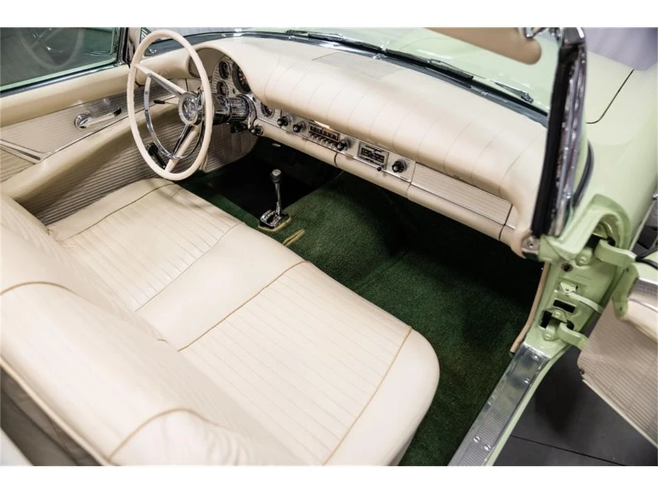 1957 Ford Thunderbird 1st Gen - Image 27 of 31