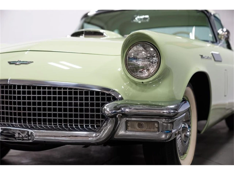 1957 Ford Thunderbird 1st Gen - Image 14 of 31