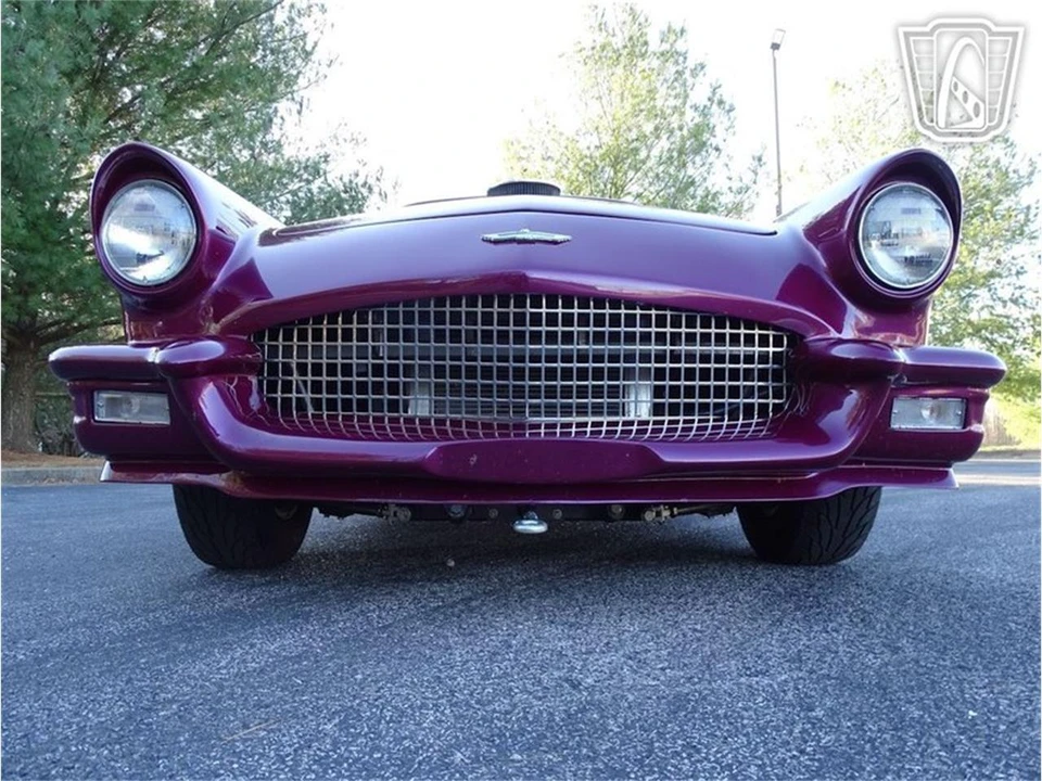 1957 Ford Thunderbird 1st Gen - Image 26 of 31
