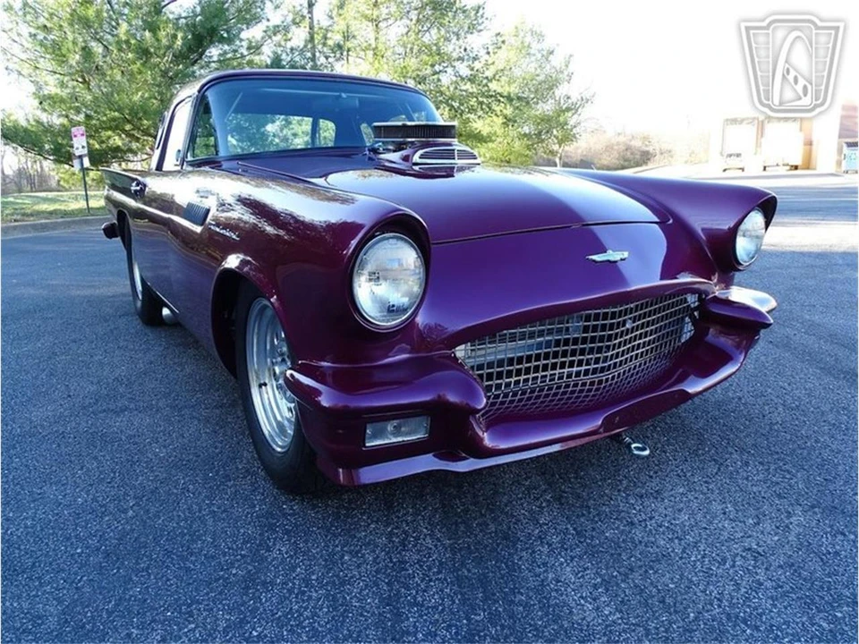 1957 Ford Thunderbird 1st Gen - Image 22 of 31