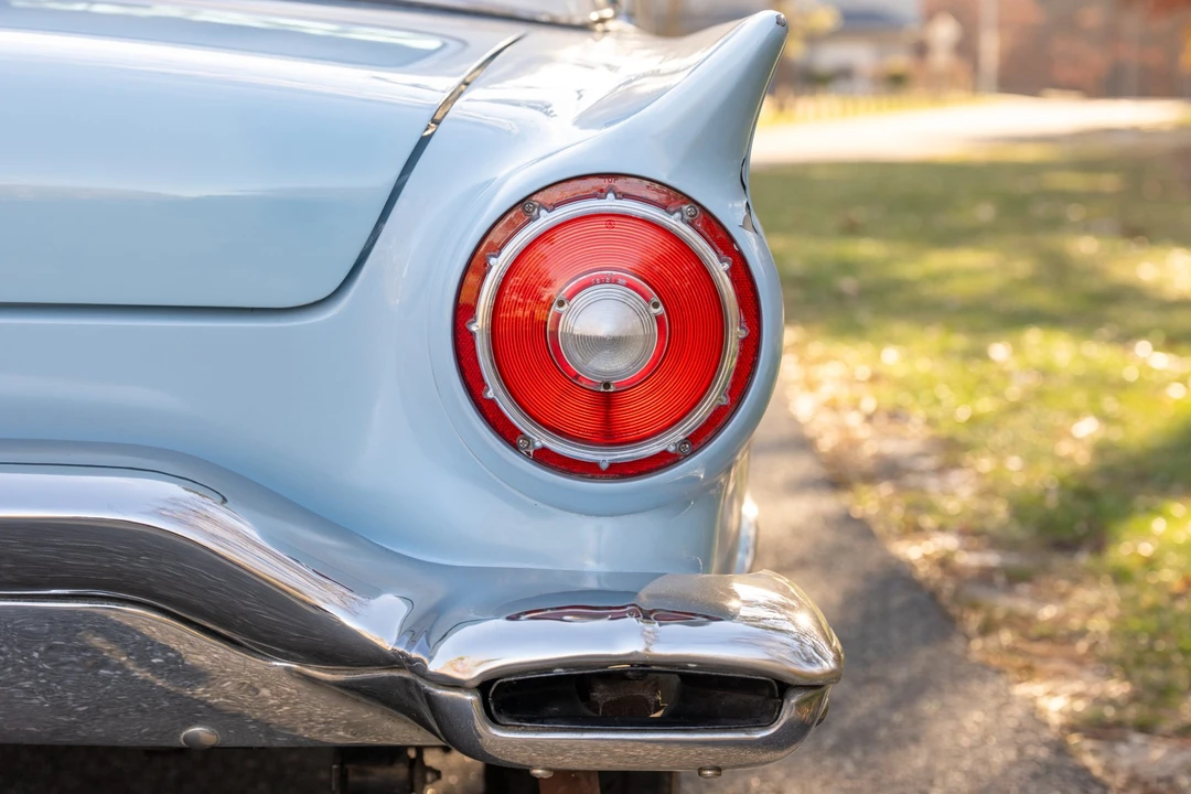1957 Ford Thunderbird 1st Gen - Image 21 of 31
