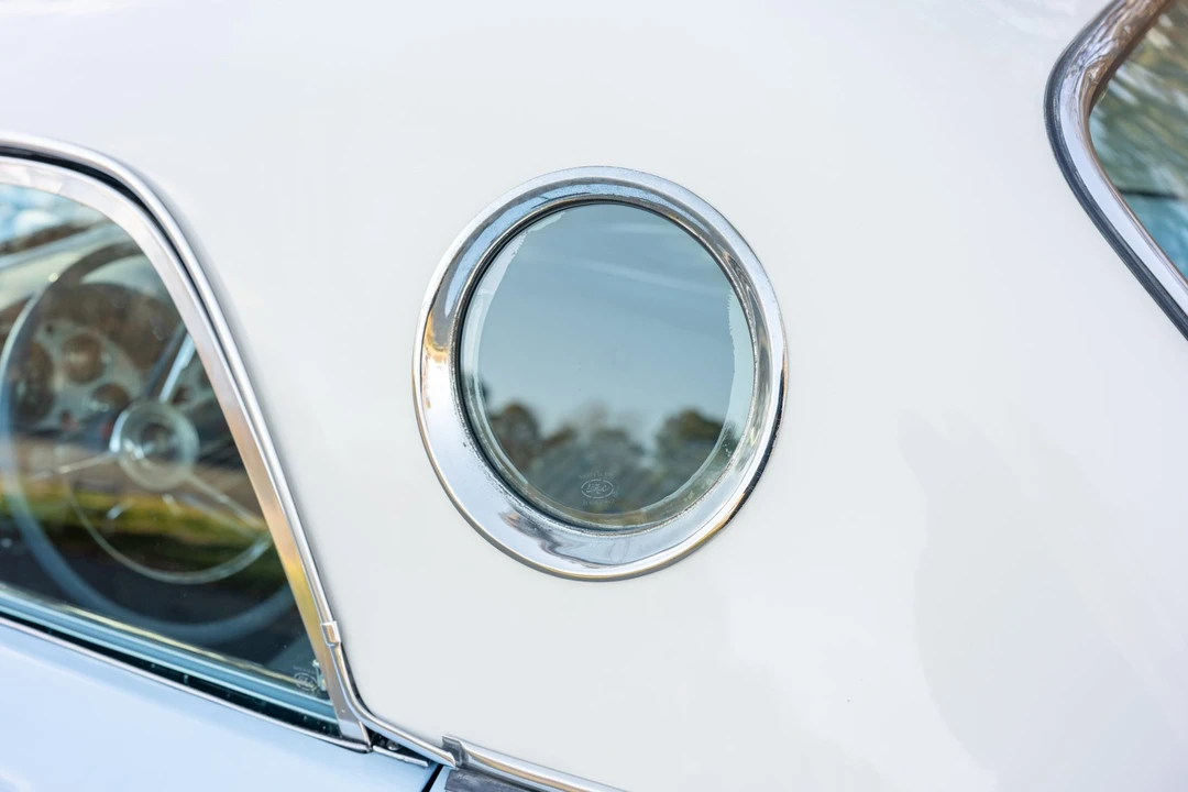 1957 Ford Thunderbird 1st Gen - Image 25 of 31