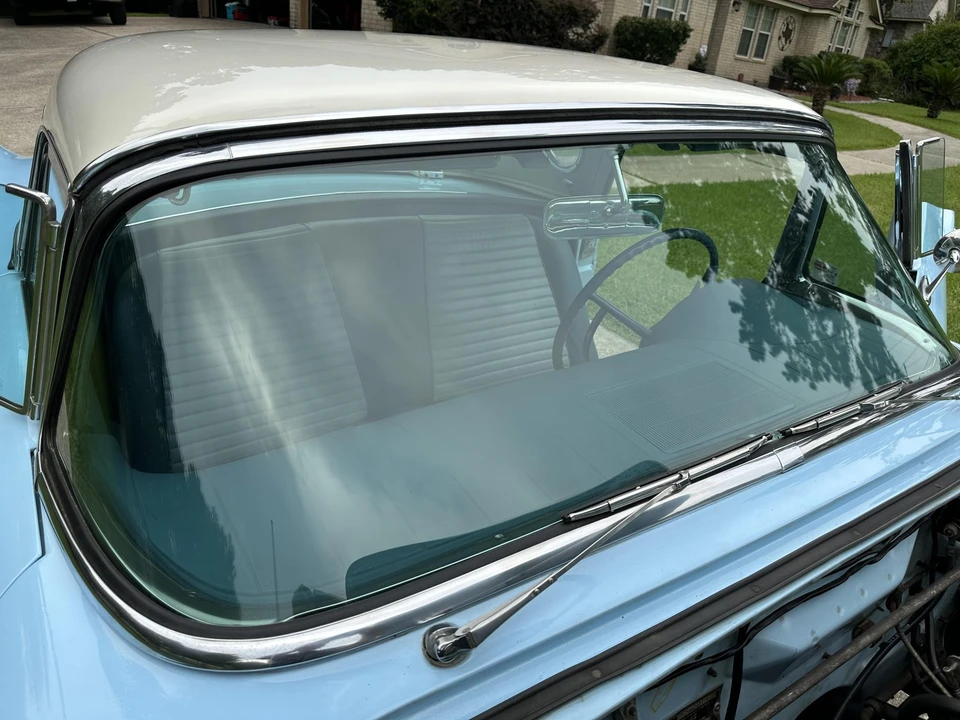 1957 Ford Thunderbird 1st Gen - Image 26 of 31