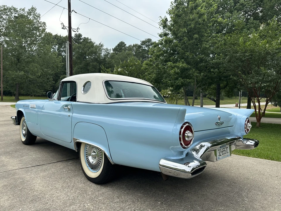1957 Ford Thunderbird 1st Gen - Image 14 of 31