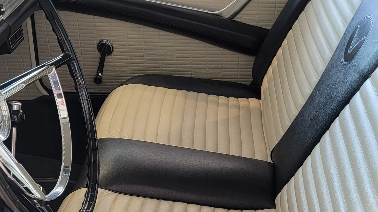 1957 Ford Thunderbird 1st Gen - Image 4 of 19