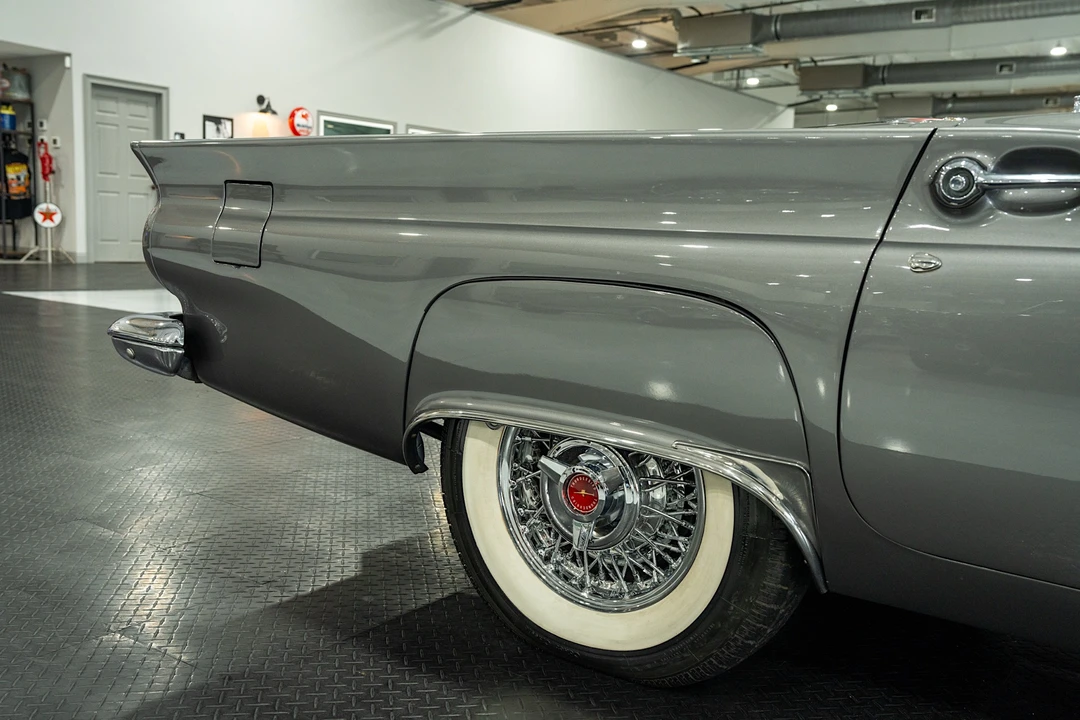 1957 Ford Thunderbird 1st Gen - Image 15 of 31