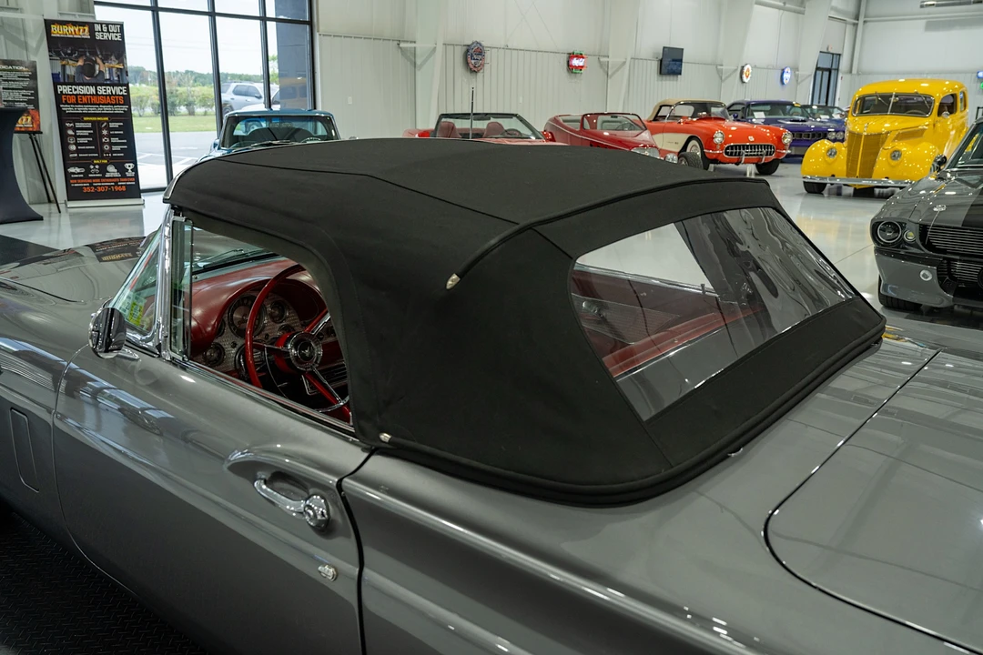 1957 Ford Thunderbird 1st Gen - Image 27 of 31