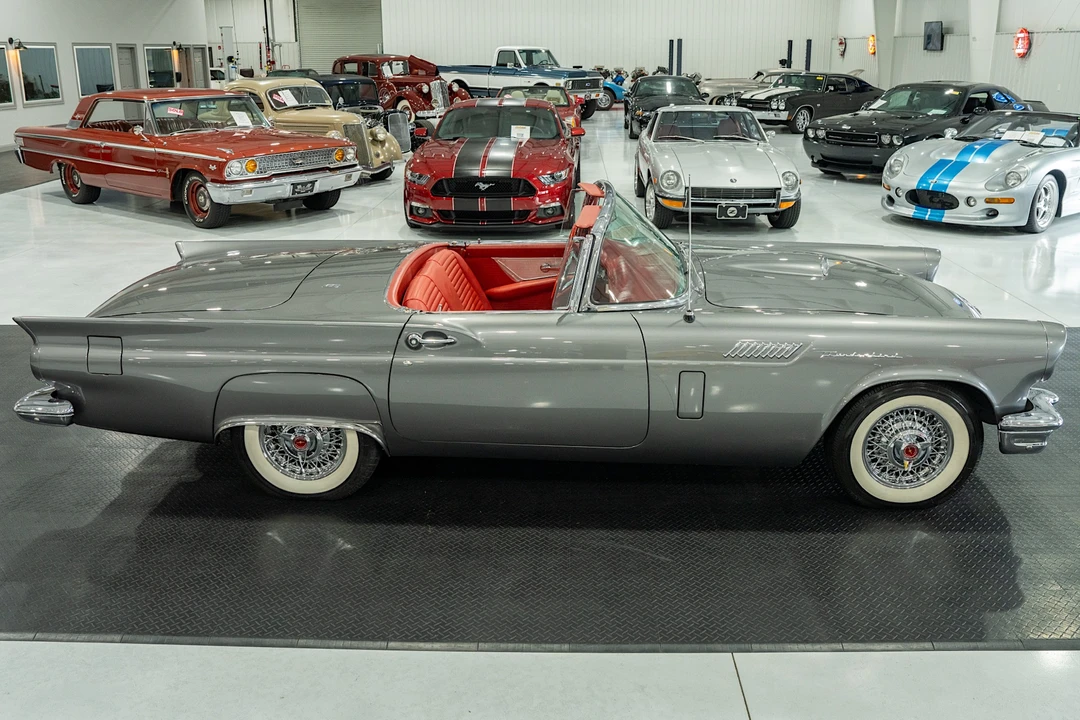 1957 Ford Thunderbird 1st Gen - Image 14 of 31