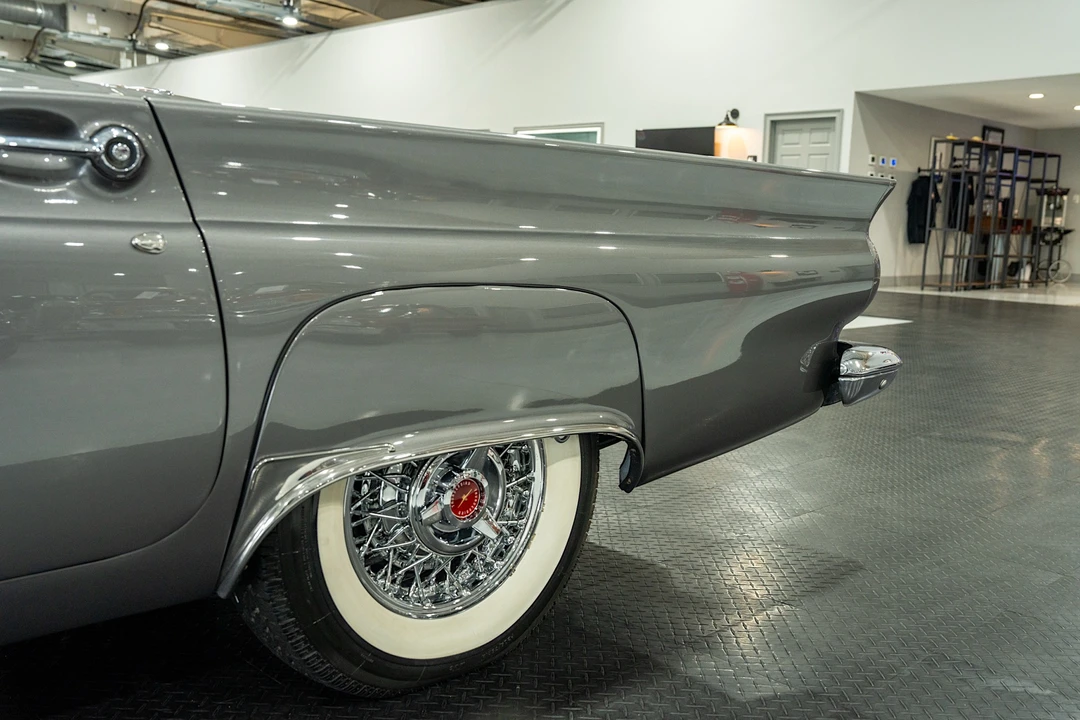 1957 Ford Thunderbird 1st Gen - Image 28 of 31