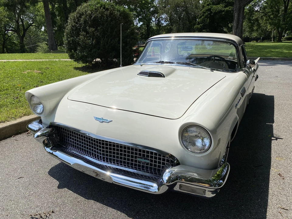 1957 Ford Thunderbird 1st Gen - Image 7 of 31