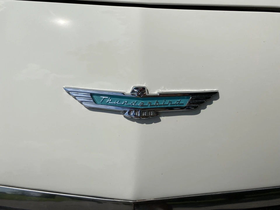 1957 Ford Thunderbird 1st Gen - Image 19 of 31