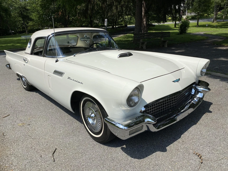 1957 Ford Thunderbird 1st Gen - Image 3 of 31