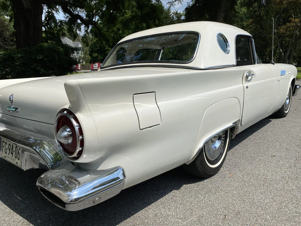 1957 Ford Thunderbird 1st Gen - Image 16 of 31