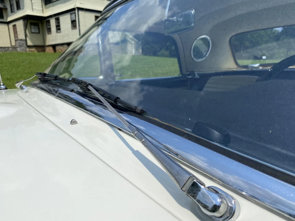 1957 Ford Thunderbird 1st Gen - Image 25 of 31