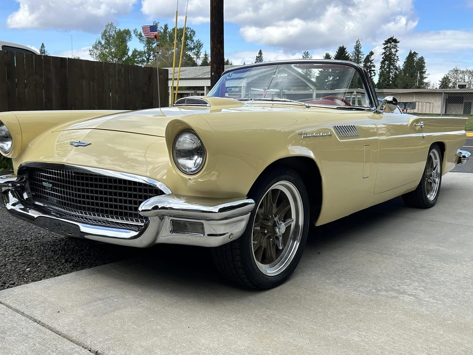 1957 Ford Thunderbird 1st Gen - Image 20 of 31