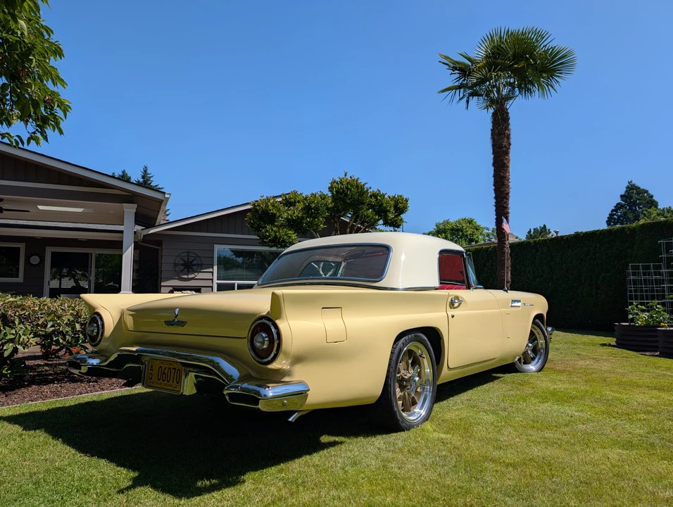 1957 Ford Thunderbird 1st Gen - Image 13 of 31