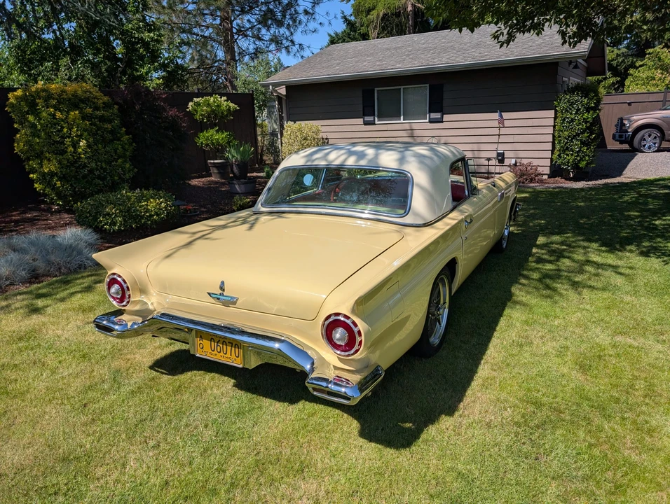 1957 Ford Thunderbird 1st Gen - Image 12 of 31