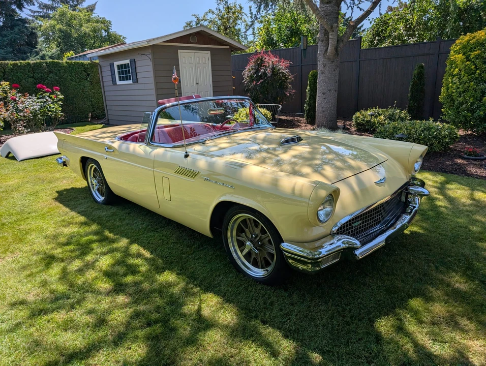 1957 Ford Thunderbird 1st Gen - Image 15 of 31