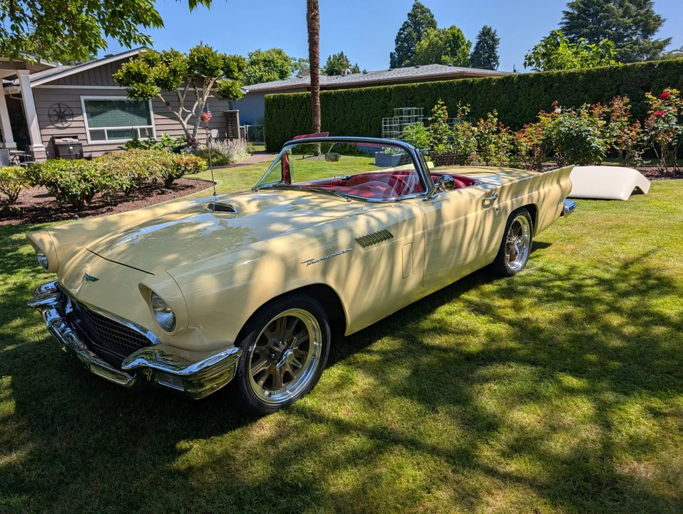 1957 Ford Thunderbird 1st Gen - Image 16 of 31