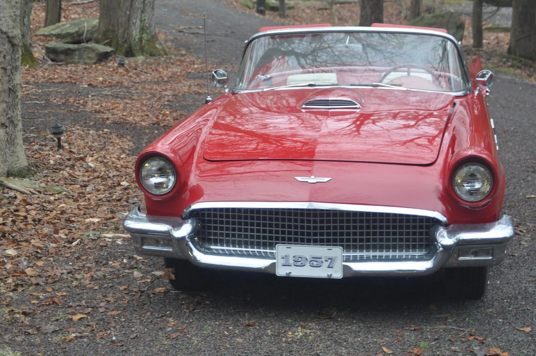 1957 Ford Thunderbird 1st Gen - Image 2 of 31