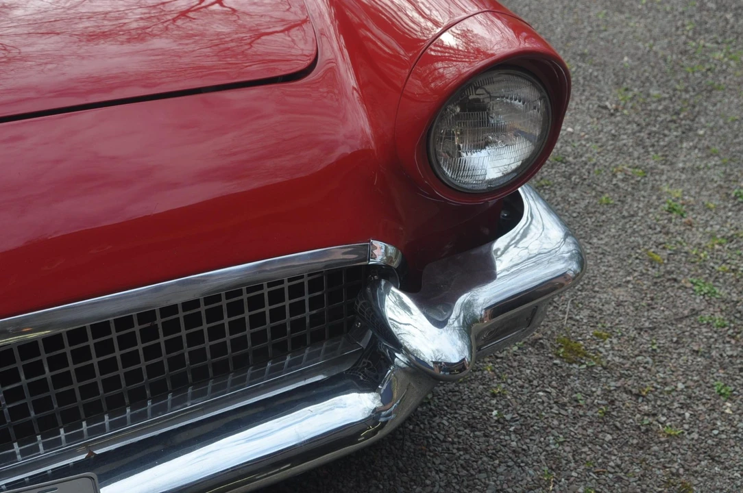 1957 Ford Thunderbird 1st Gen - Image 21 of 31