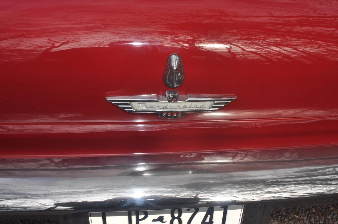 1957 Ford Thunderbird 1st Gen - Image 25 of 31