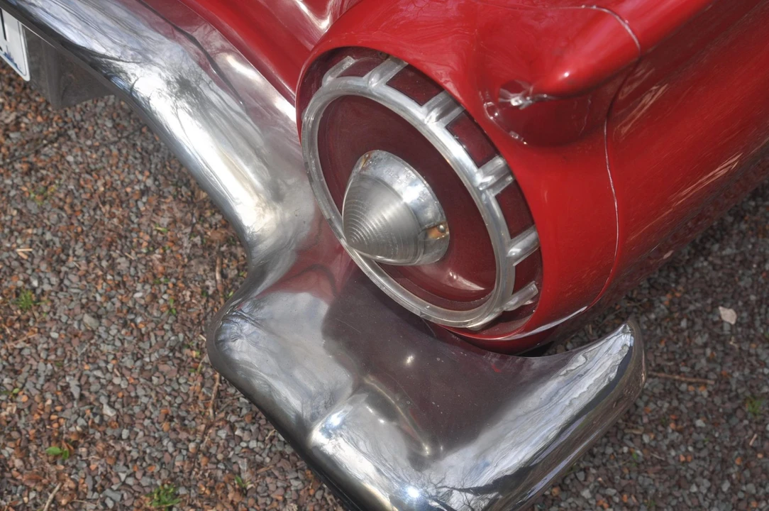 1957 Ford Thunderbird 1st Gen - Image 28 of 31