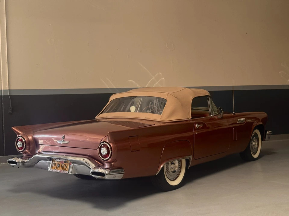 1957 Ford Thunderbird 1st Gen - Image 19 of 31