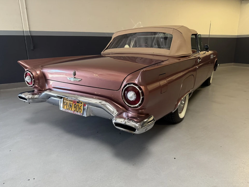 1957 Ford Thunderbird 1st Gen - Image 22 of 31