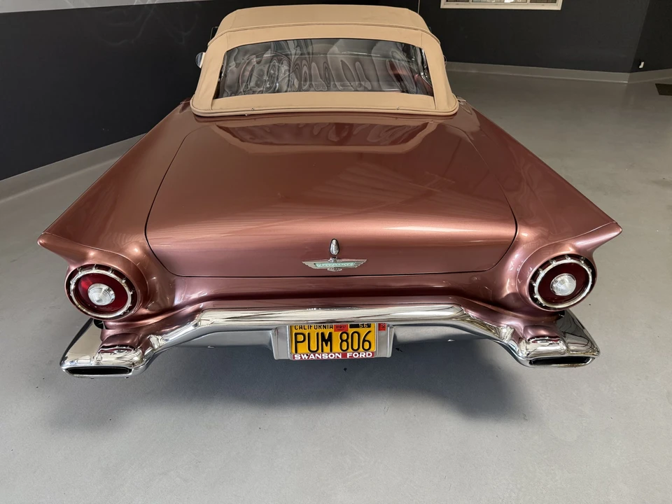 1957 Ford Thunderbird 1st Gen - Image 29 of 31