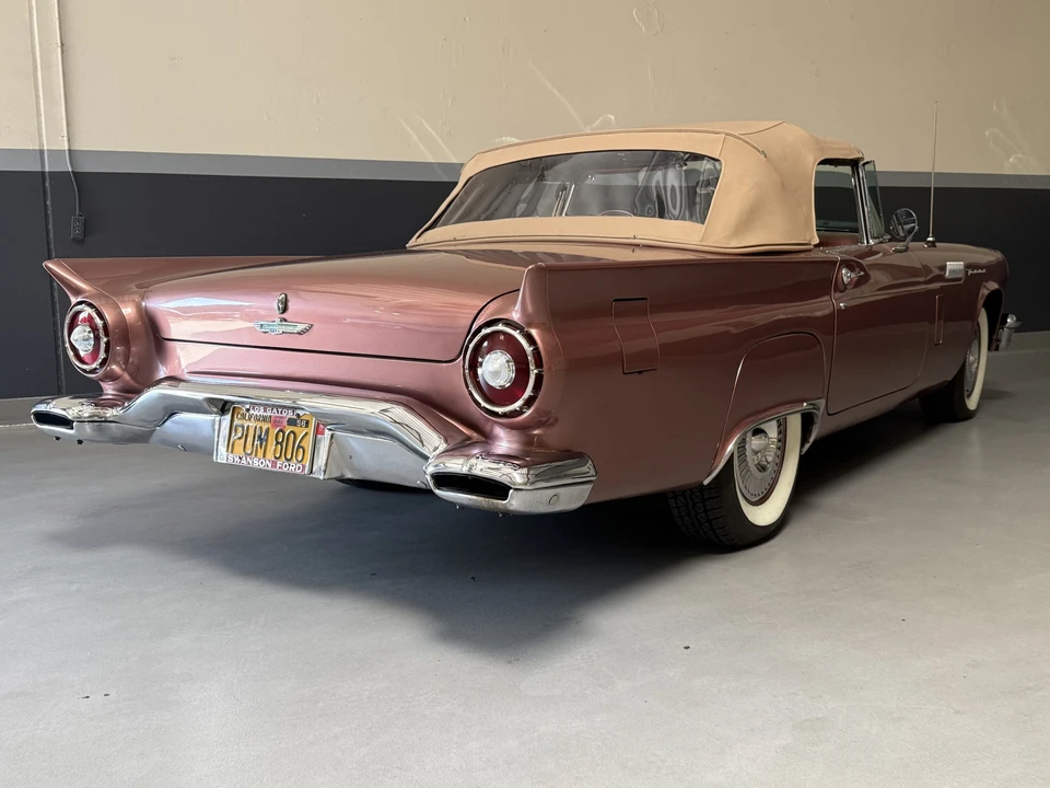 1957 Ford Thunderbird 1st Gen - Image 23 of 31