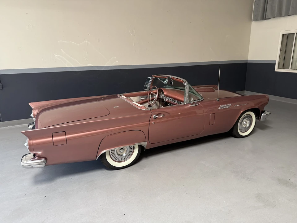 1957 Ford Thunderbird 1st Gen - Image 17 of 31
