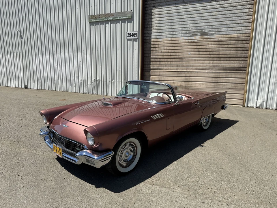 1957 Ford Thunderbird 1st Gen - Image 2 of 31