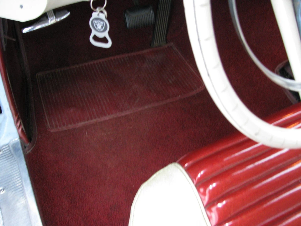 1957 Ford Thunderbird 1st Gen - Image 28 of 31