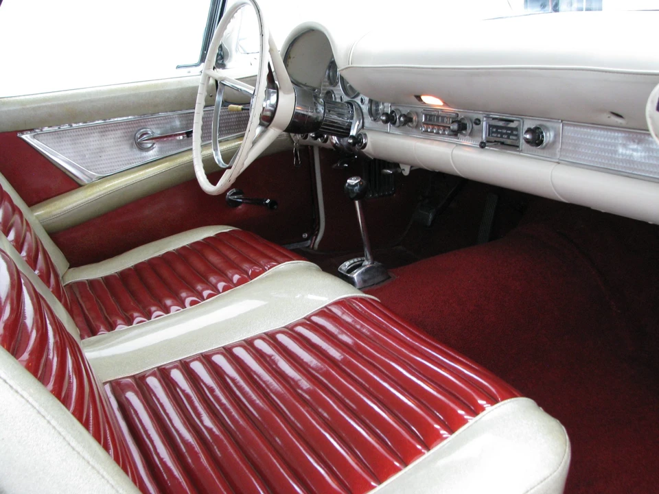 1957 Ford Thunderbird 1st Gen - Image 24 of 31