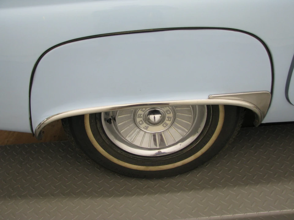 1957 Ford Thunderbird 1st Gen - Image 18 of 31