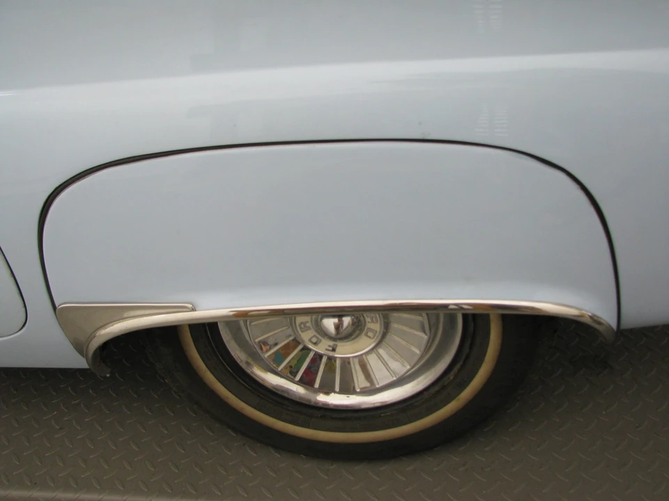 1957 Ford Thunderbird 1st Gen - Image 19 of 31