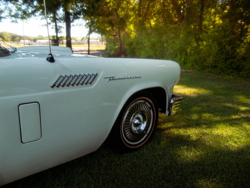 1957 Ford Thunderbird 1st Gen - Image 15 of 31