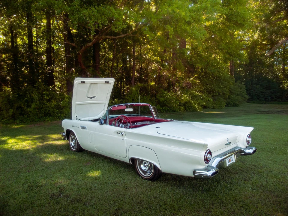 1957 Ford Thunderbird 1st Gen - Image 10 of 31