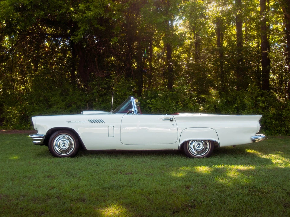 1957 Ford Thunderbird 1st Gen - Image 13 of 31