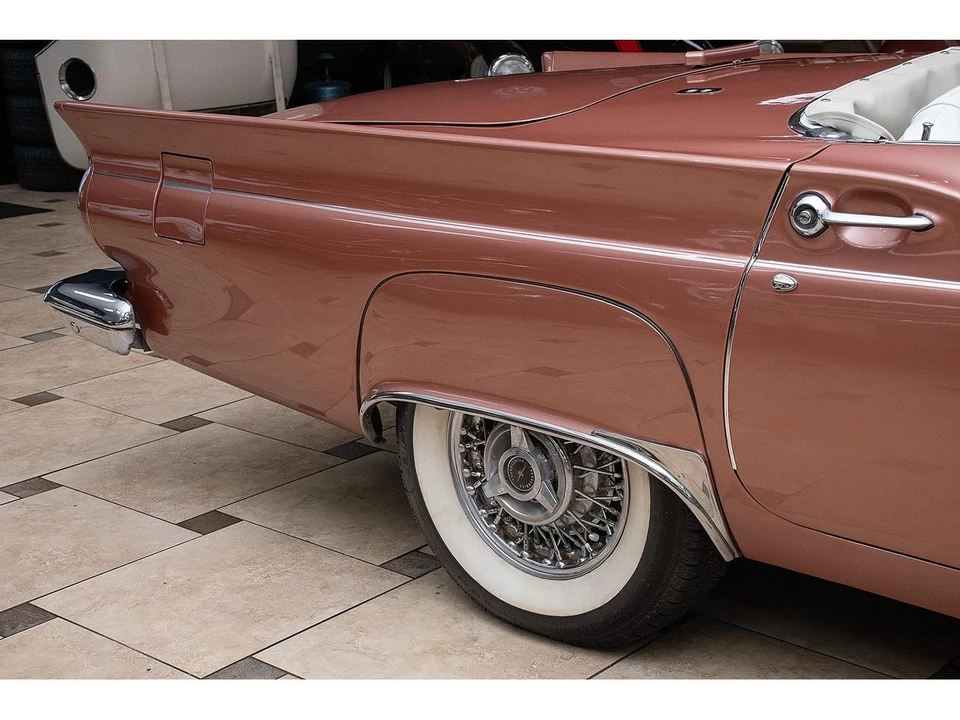1957 Ford Thunderbird 1st Gen - Image 22 of 31