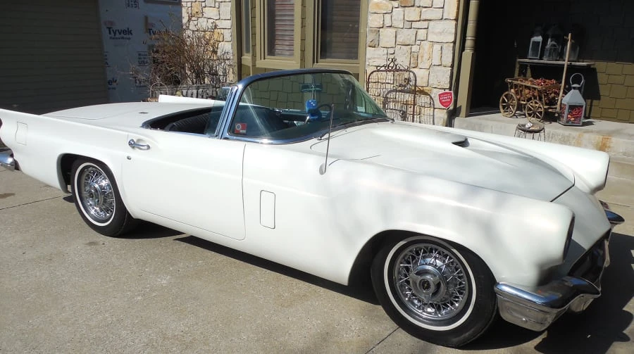 1957 Ford Thunderbird 1st Gen - Image 4 of 4
