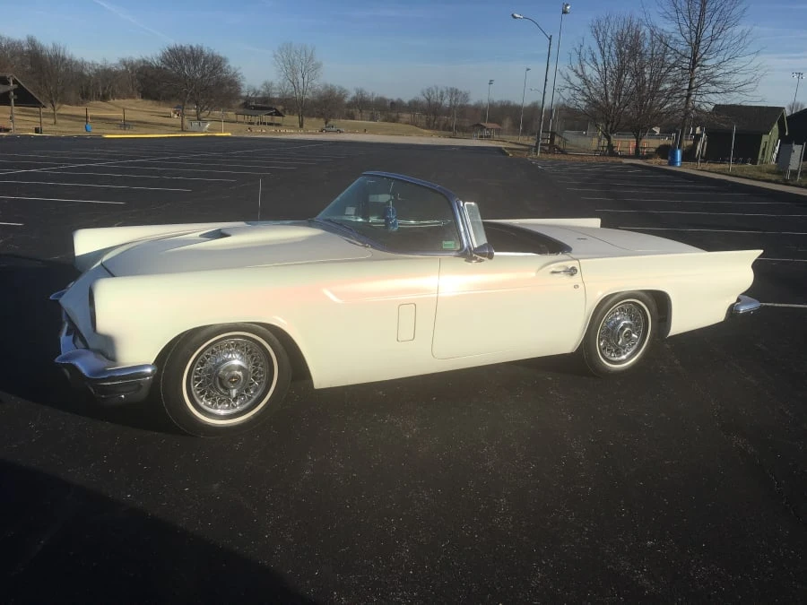 1957 Ford Thunderbird 1st Gen - Image 2 of 4