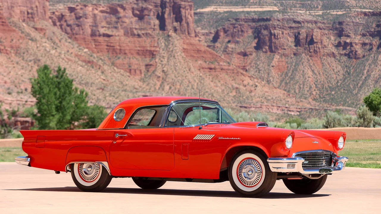 1957 Ford Thunderbird 1st Gen - Image 16 of 31