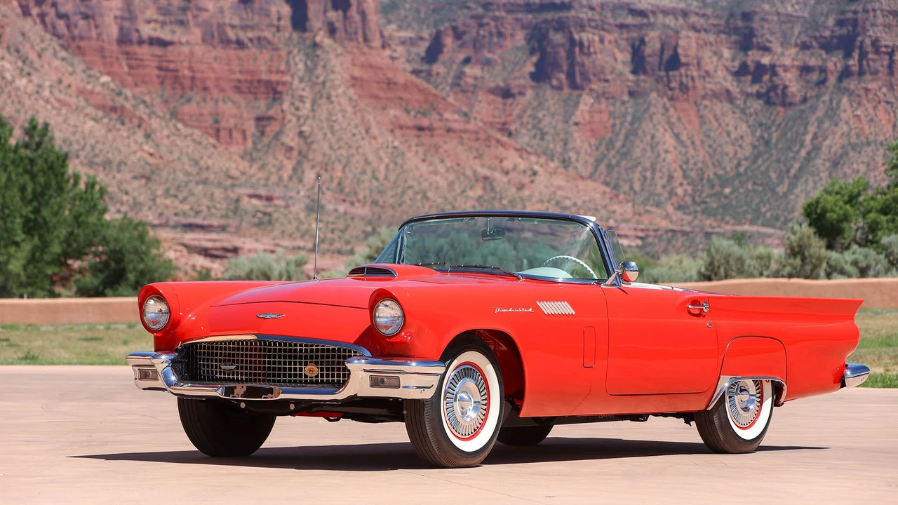 1957 Ford Thunderbird 1st Gen - Image 21 of 31